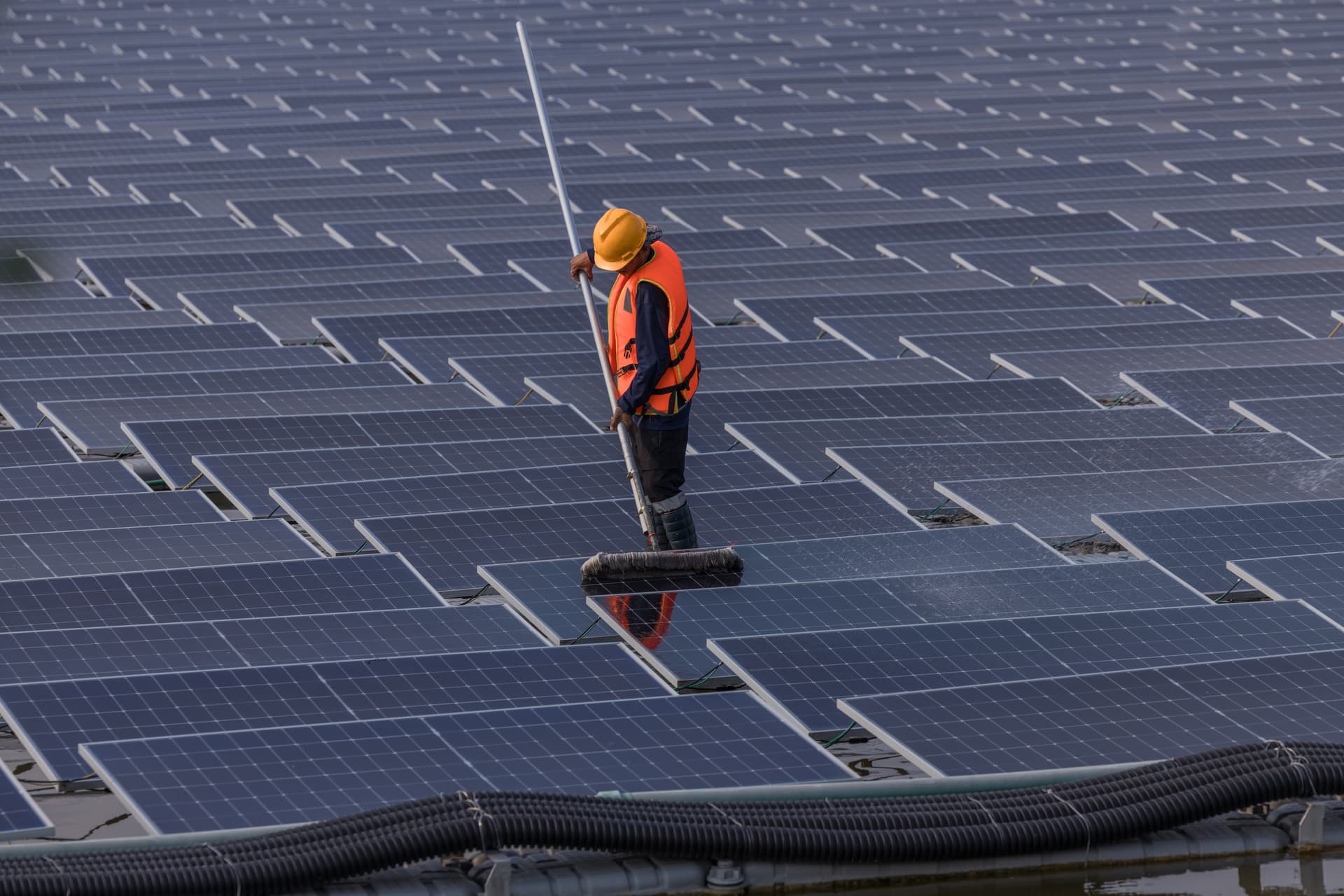 Commercial Solar Panel Cleaning